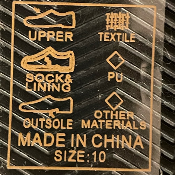 Azalea Wang, Hannah fur platform sandal, green US size 10, platform heel 2 inch - Picture 8 of 11